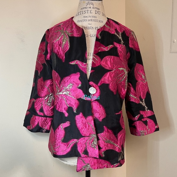 Frank Lyman Design Jackets & Blazers - Frank Lyman Woven Metallic Sheer Organza Asymmetrical Jacket Size SP - gorgeous!